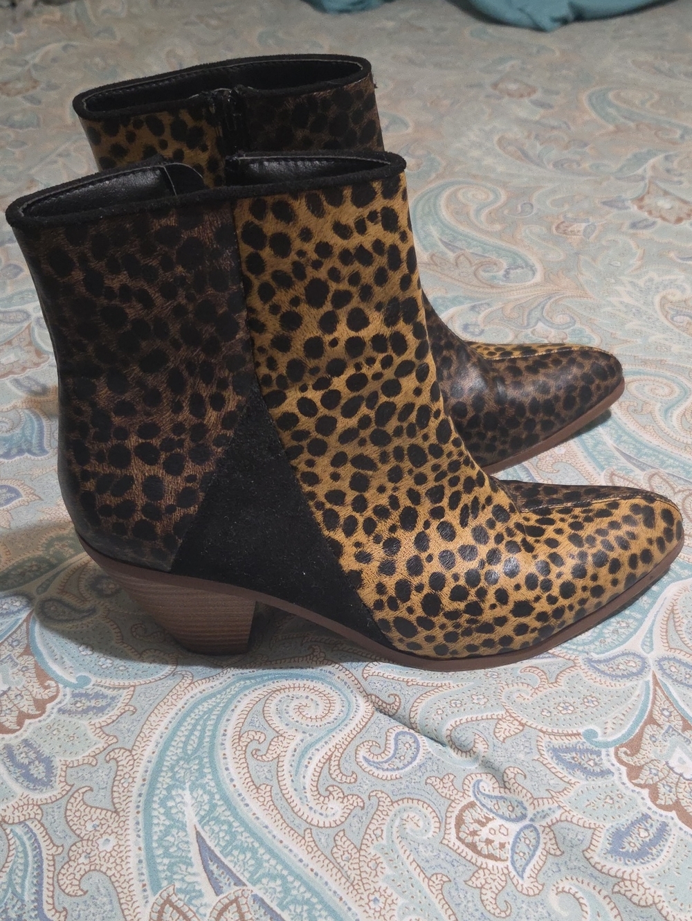 2 Tone Leopard Spot Ankle Booties in Tan and Black